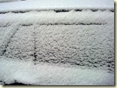 Schnee auf dem Auto