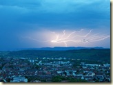 es blitzt vom Himmel